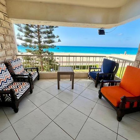 Beachfront Chalet In Green Beach, North Coast Vila El Alamein Exterior foto