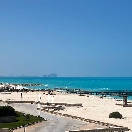 Beachfront Chalet In Green Beach, North Coast Vila El Alamein Exterior foto