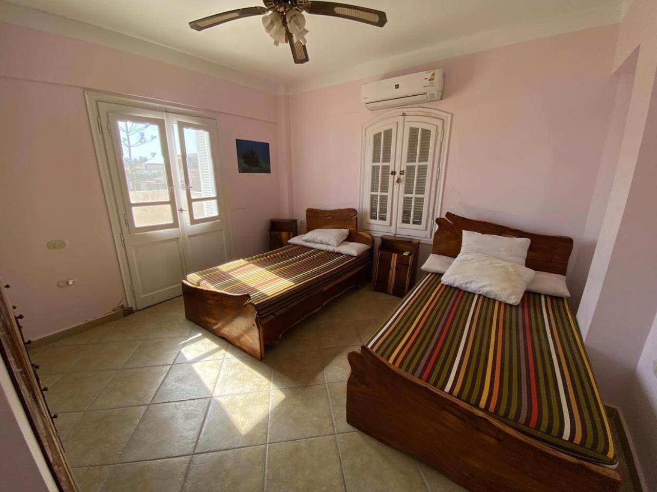 Beachfront Chalet In Green Beach, North Coast Vila El Alamein Quarto foto