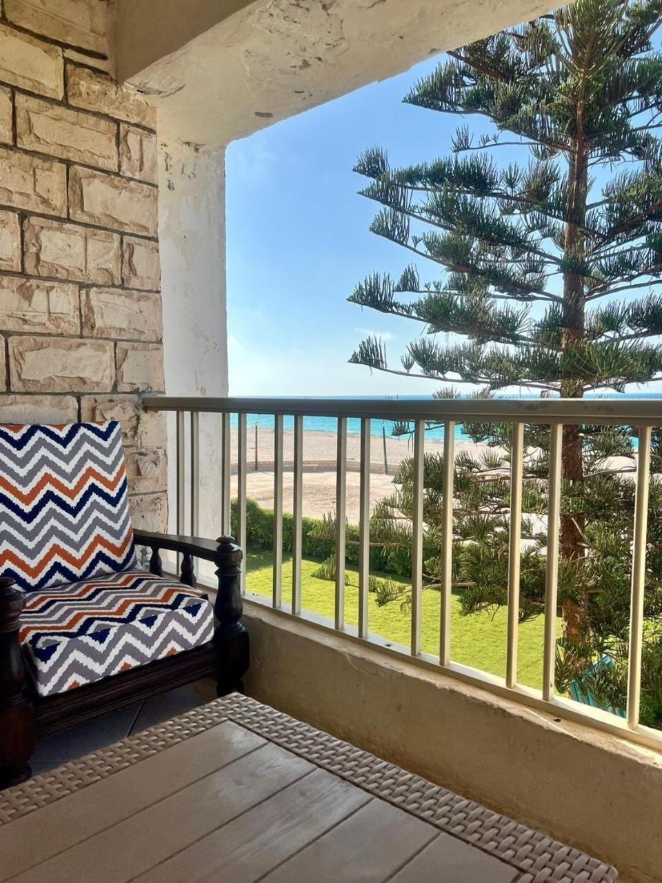 Beachfront Chalet In Green Beach, North Coast Vila El Alamein Exterior foto