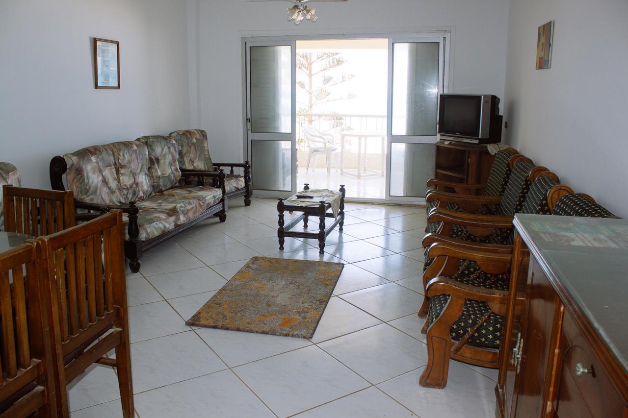 Beachfront Chalet In Green Beach, North Coast Vila El Alamein Exterior foto