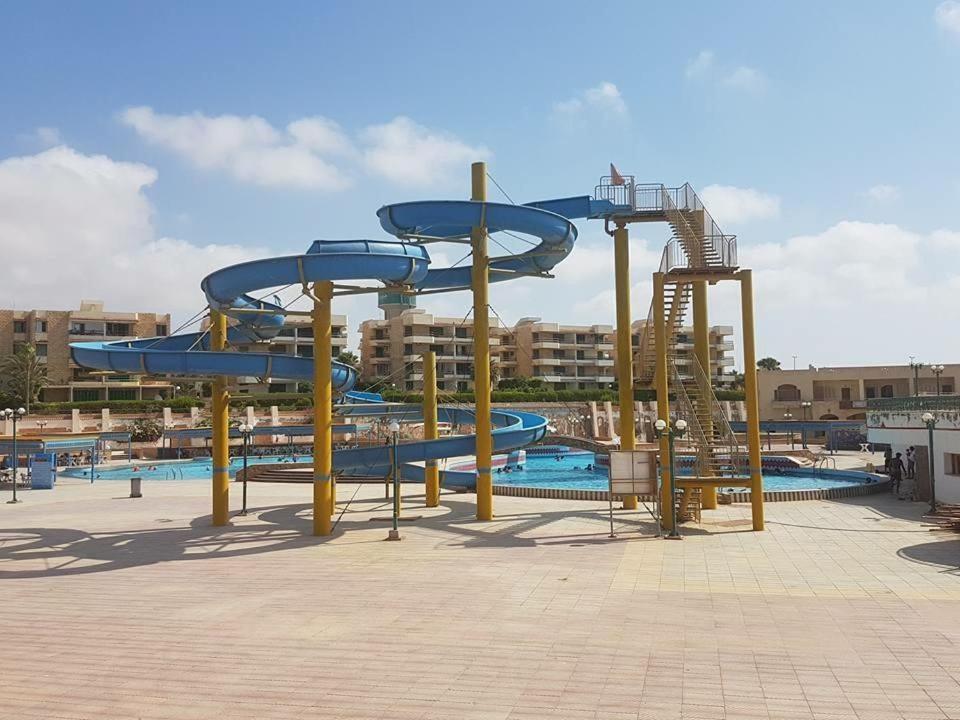 Beachfront Chalet In Green Beach, North Coast Vila El Alamein Exterior foto